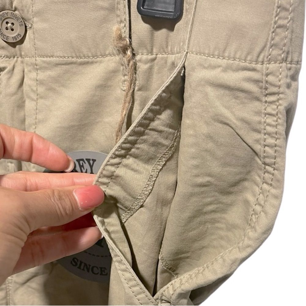 Grey Rivets Men’s Messenger Cargo Shorts - Picture 6 of 7